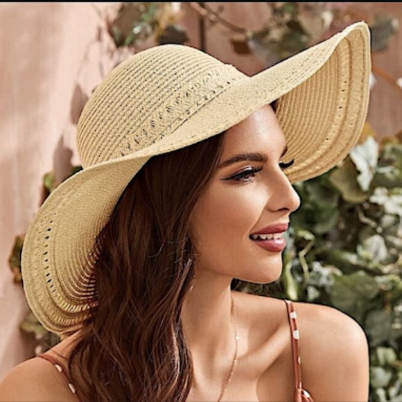 Accessories - NEW WIDE BRIM STRAW SUN FLOPPY HAT